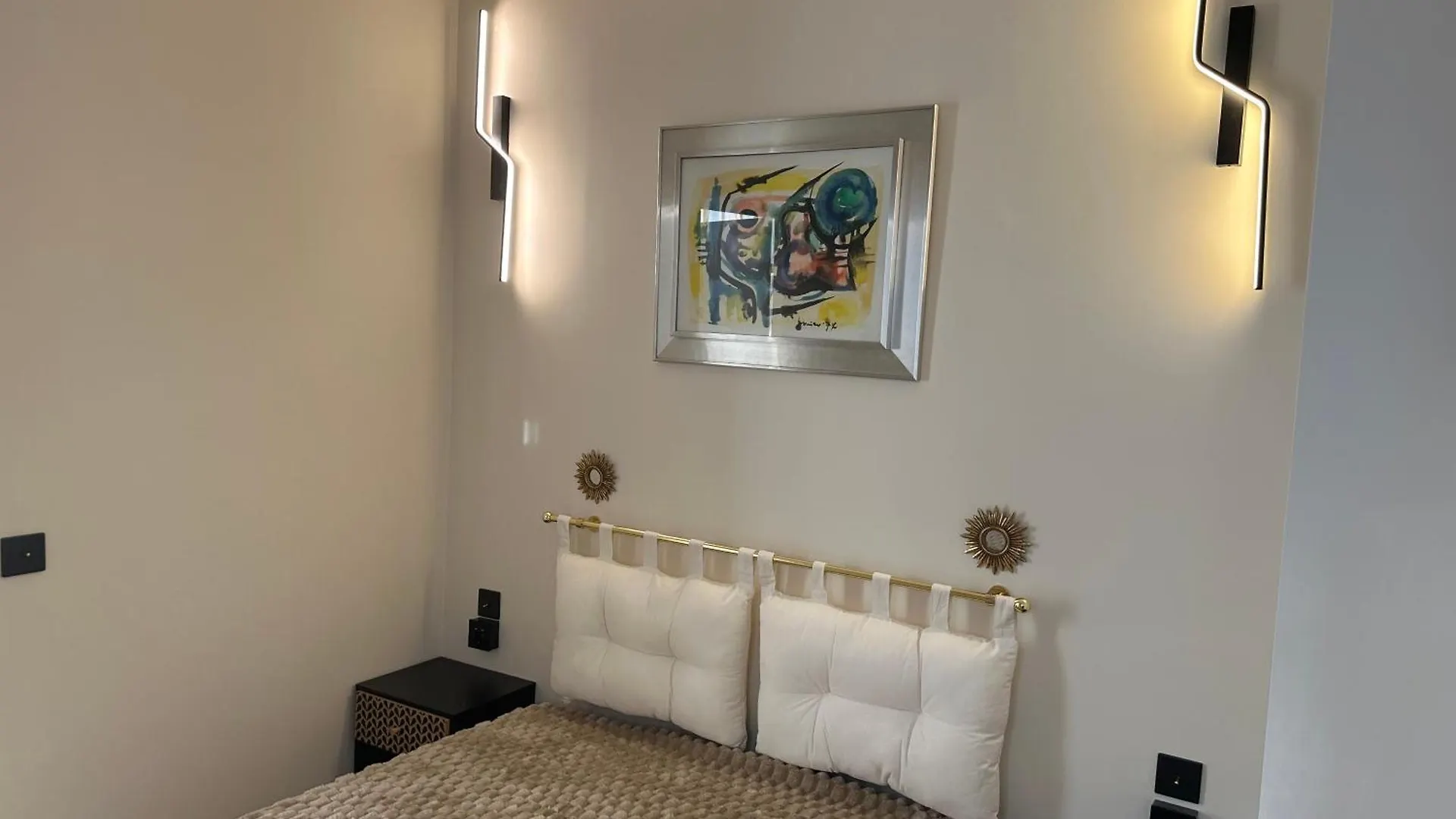 21a Marechal Foch Avenue Champs-elysees
