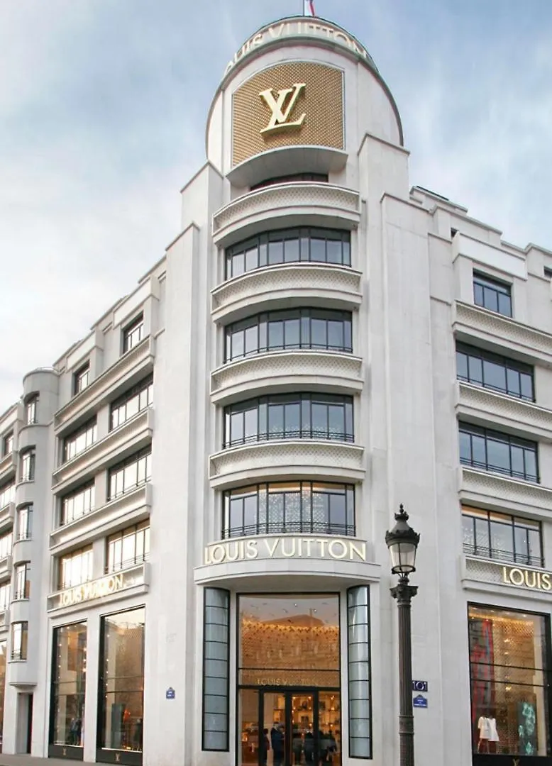 Apartment 21a Marechal Foch Avenue Champs-elysees Paris