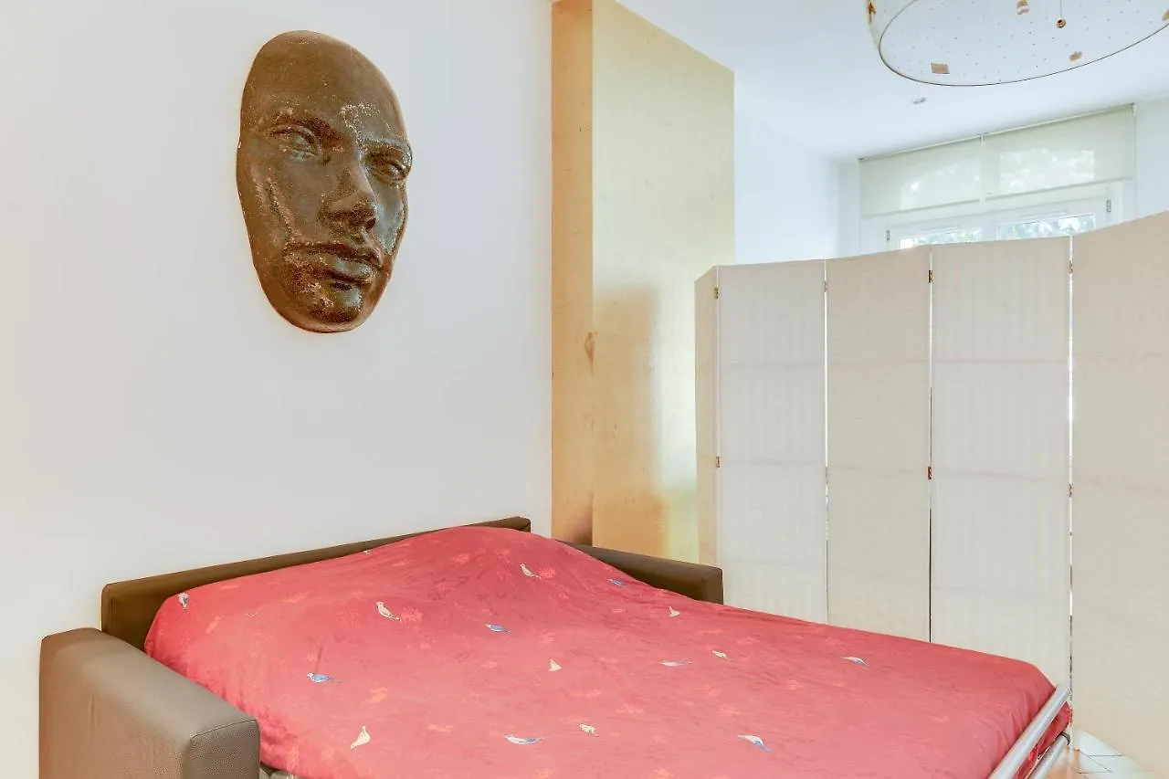 21a Marechal Foch Avenue Champs-elysees * Париж