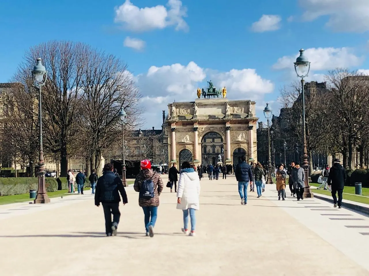 Апартаменты 21a Marechal Foch Avenue Champs-elysees *